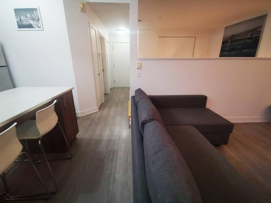 Lovely Studio In Longueuil, Near Downtown Montreal Apartman Kültér fotó