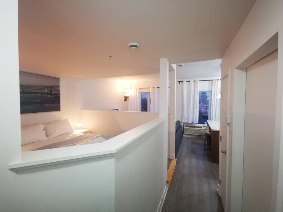 Lovely Studio In Longueuil, Near Downtown Montreal Apartman Kültér fotó