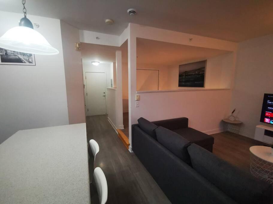 Lovely Studio In Longueuil, Near Downtown Montreal Apartman Kültér fotó